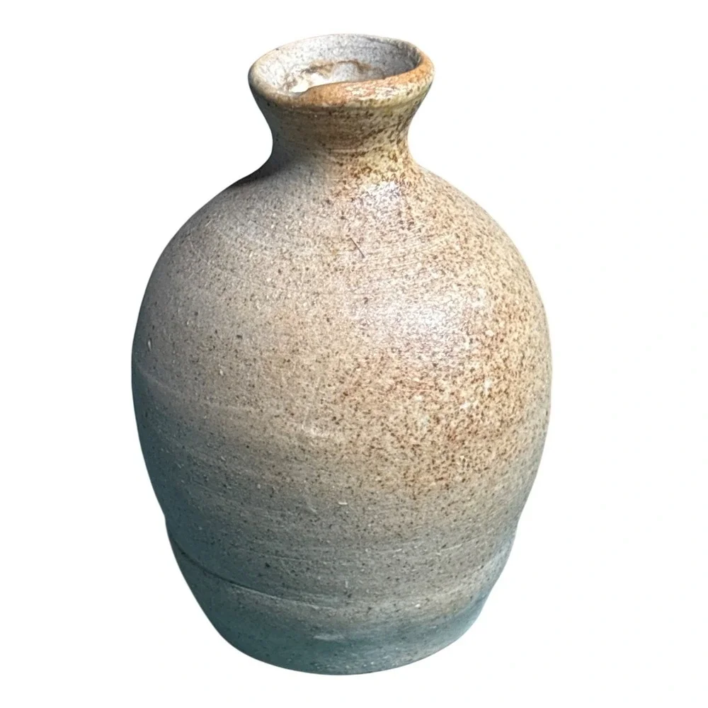 VTG Small Handcrafted Stoneware Vase With Natural Speckled Finish‎